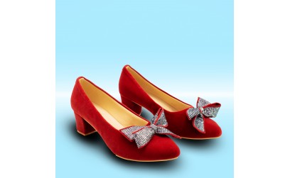 Hey bride, our shoes are all about YOU!